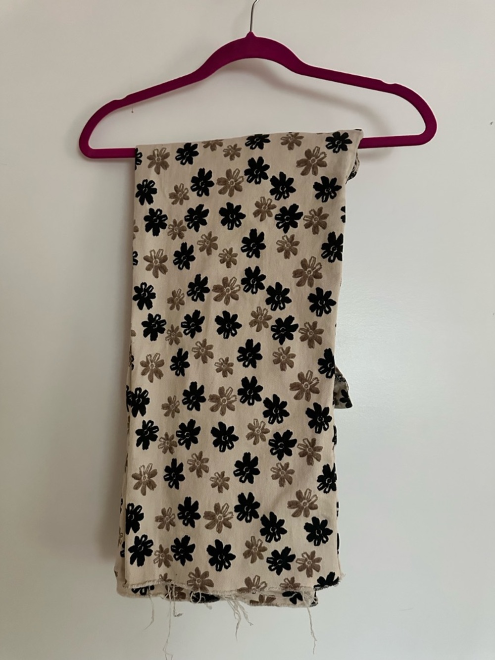 Floral Print pants in Beige, Black, Taupe